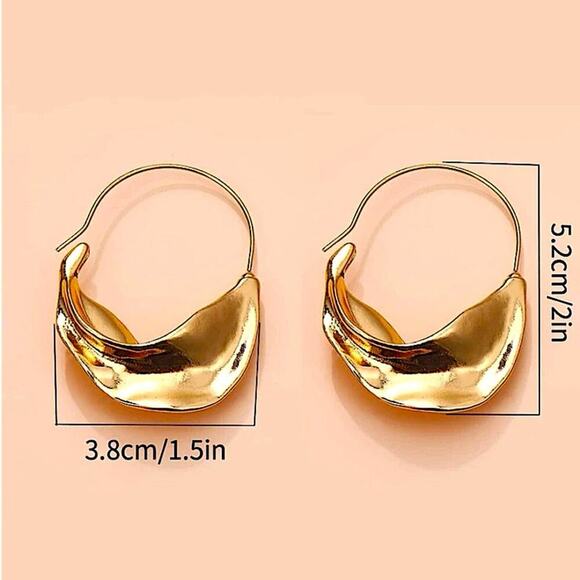 Geometric Gold Irregular Drop Dangle Earrings - Picture 3 of 3